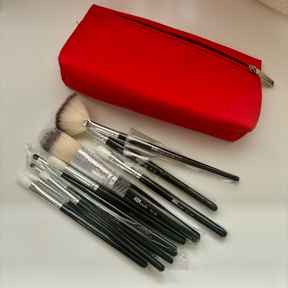 Makeup Brush Set - Picture 2 of 8